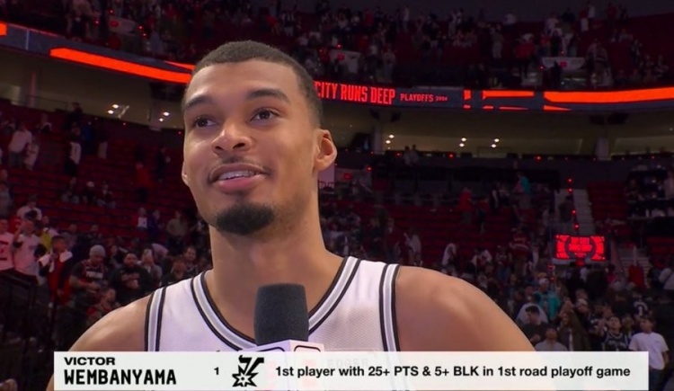 文班生涯首个季后赛客场拿下至少25分5盖帽 NBA历史首人！